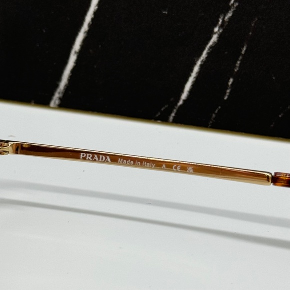 NEW SPR A59 5AK70G PRADA PRA59S 5AK70G WOMEN SUNGLASSES PR A59S 5AK70G GOLD OVAL - Picture 10 of 11